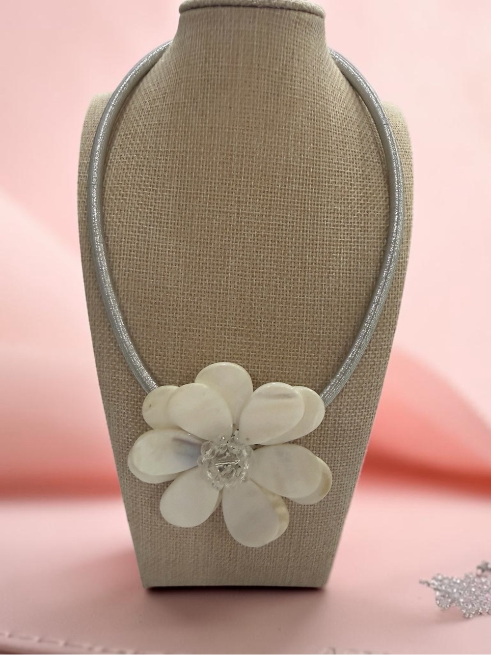 Silver Tone Collar Necklace with White Flower Pendant
